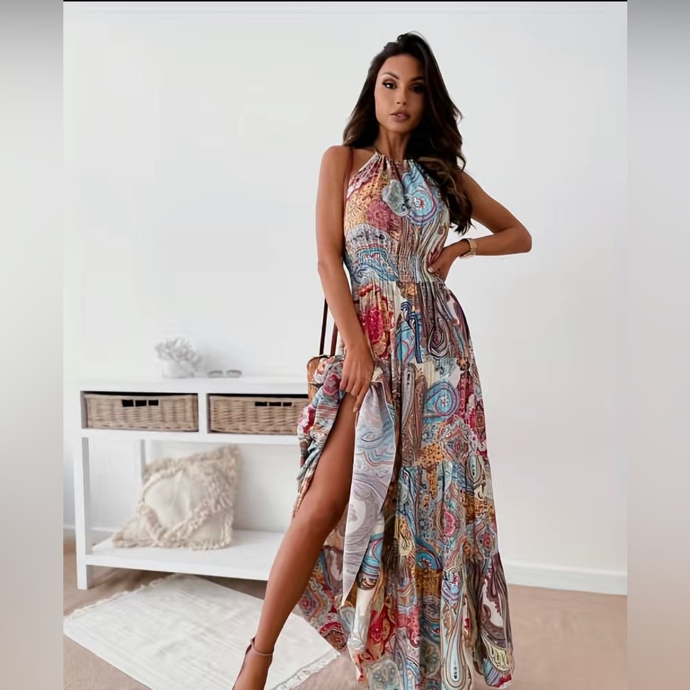 NWOT Paisley Halter Maxi Dress size S/M - Picture 2 of 4